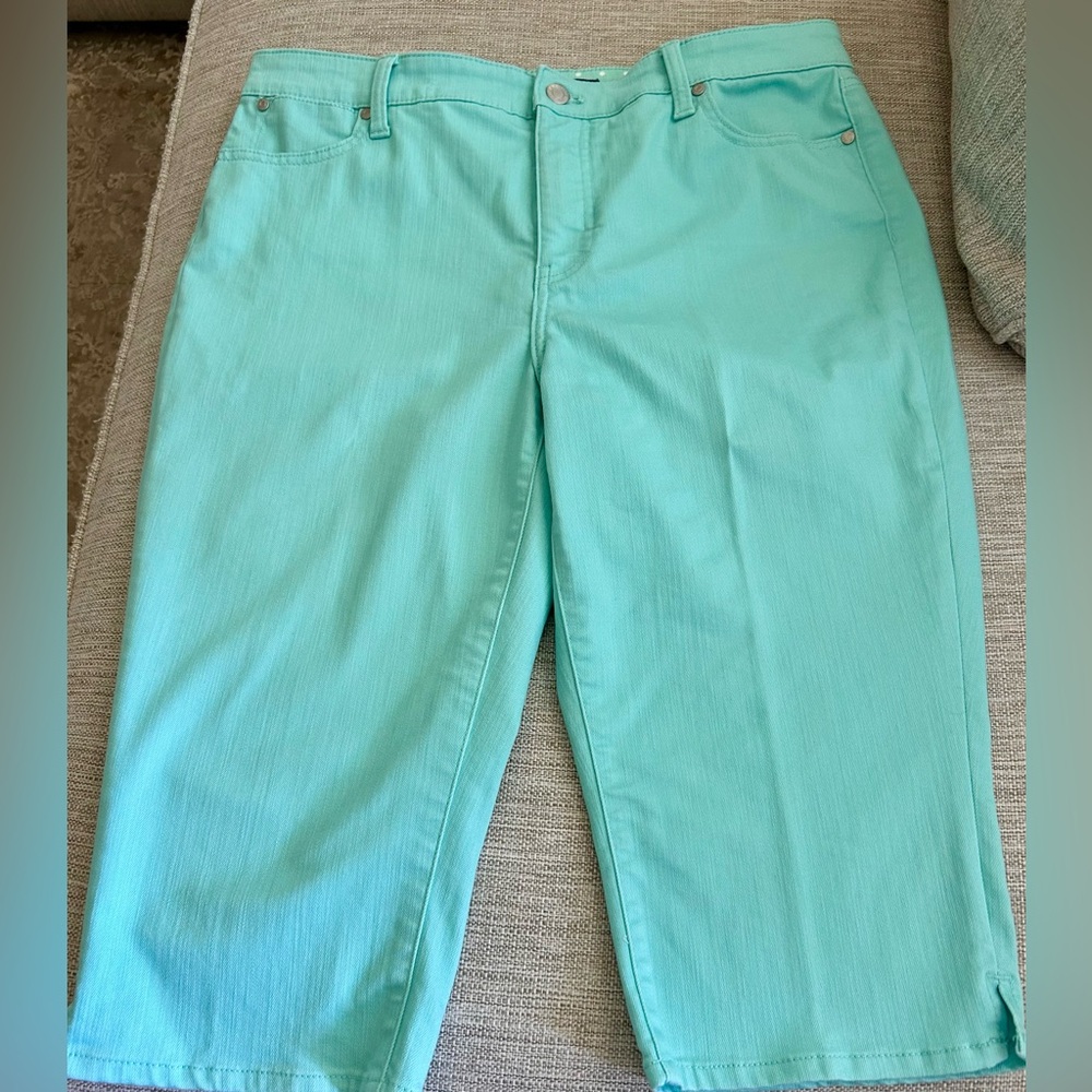 Talbots Aqua Denim Pedal Pushers size 14P